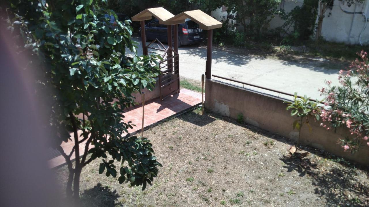 Garden Maisonnette 2-Bedrooms Sleeps 6 Adults 200M From Sandy Beach アスプロヴァルタ エクステリア 写真