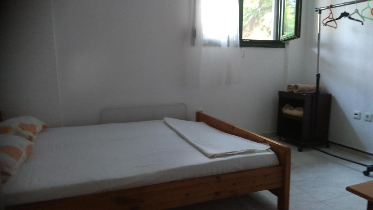 Garden Maisonnette 2-Bedrooms Sleeps 6 Adults 200M From Sandy Beach アスプロヴァルタ エクステリア 写真