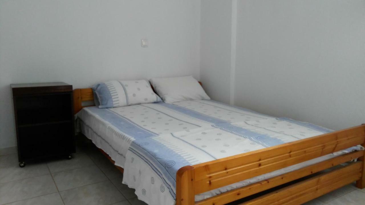 Garden Maisonnette 2-Bedrooms Sleeps 6 Adults 200M From Sandy Beach アスプロヴァルタ エクステリア 写真