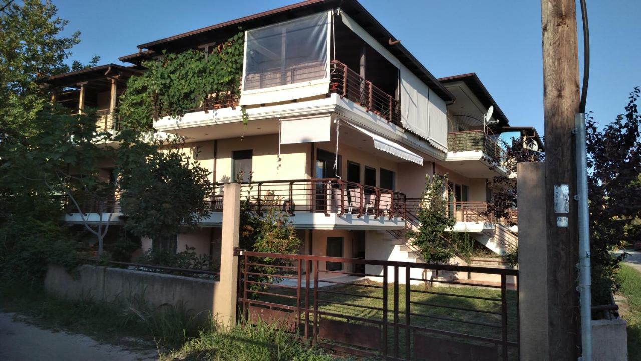 Garden Maisonnette 2-Bedrooms Sleeps 6 Adults 200M From Sandy Beach アスプロヴァルタ エクステリア 写真