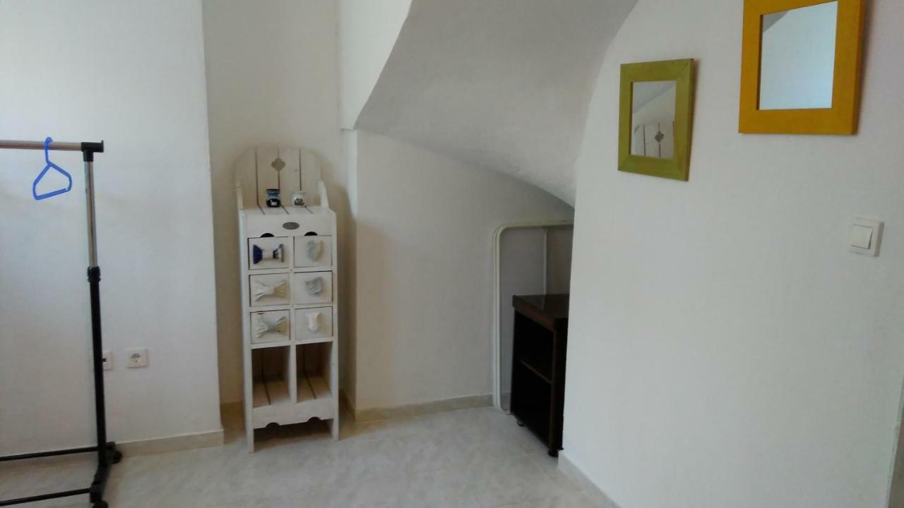 Garden Maisonnette 2-Bedrooms Sleeps 6 Adults 200M From Sandy Beach アスプロヴァルタ エクステリア 写真