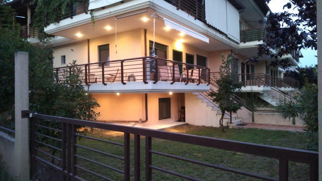 Garden Maisonnette 2-Bedrooms Sleeps 6 Adults 200M From Sandy Beach アスプロヴァルタ エクステリア 写真